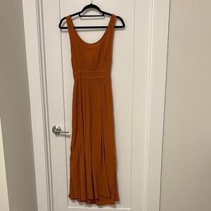 XiRENA Terracotta Maxi Dress